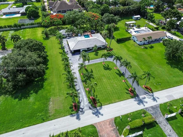 $1,600,000 | 3030 Southwest 117th Avenue, Davie, FL 33330