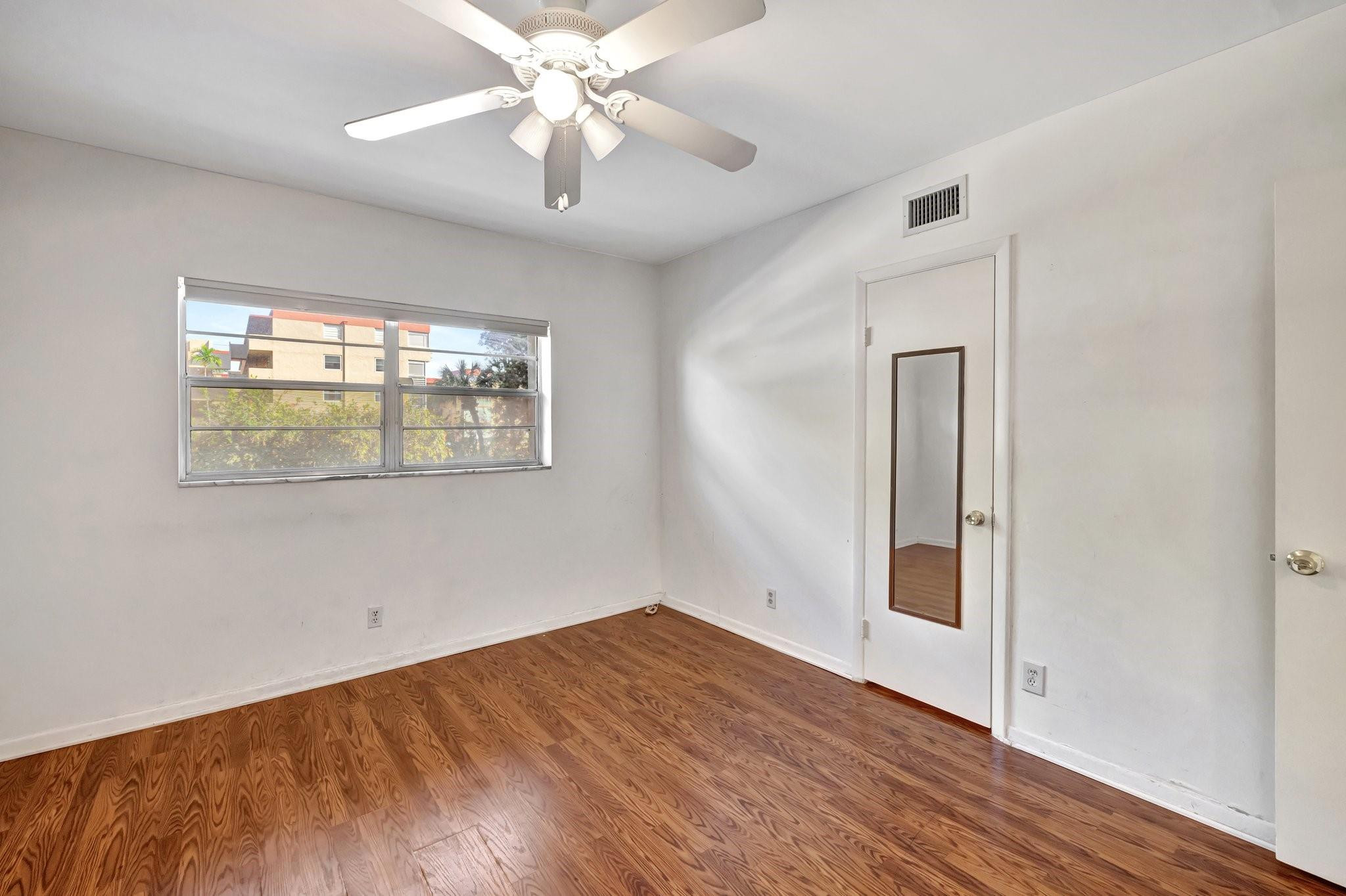 6731 Cypress Road, Unit 111 Plantation, FL 33317 - Photo 13 of 37 Guest Bedroom