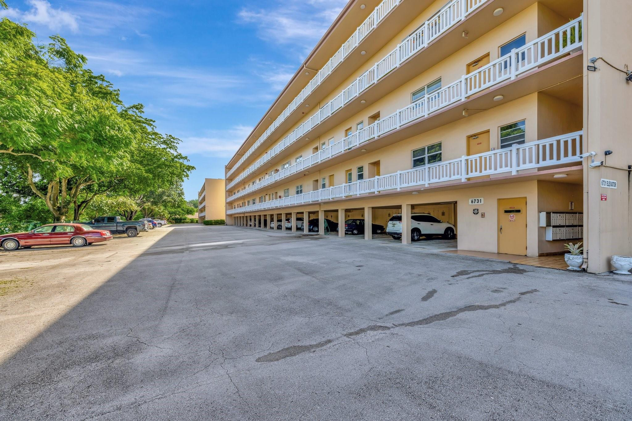 6731 Cypress Road, Unit 111 Plantation, FL 33317 - Photo 23 of 37 Photo 23