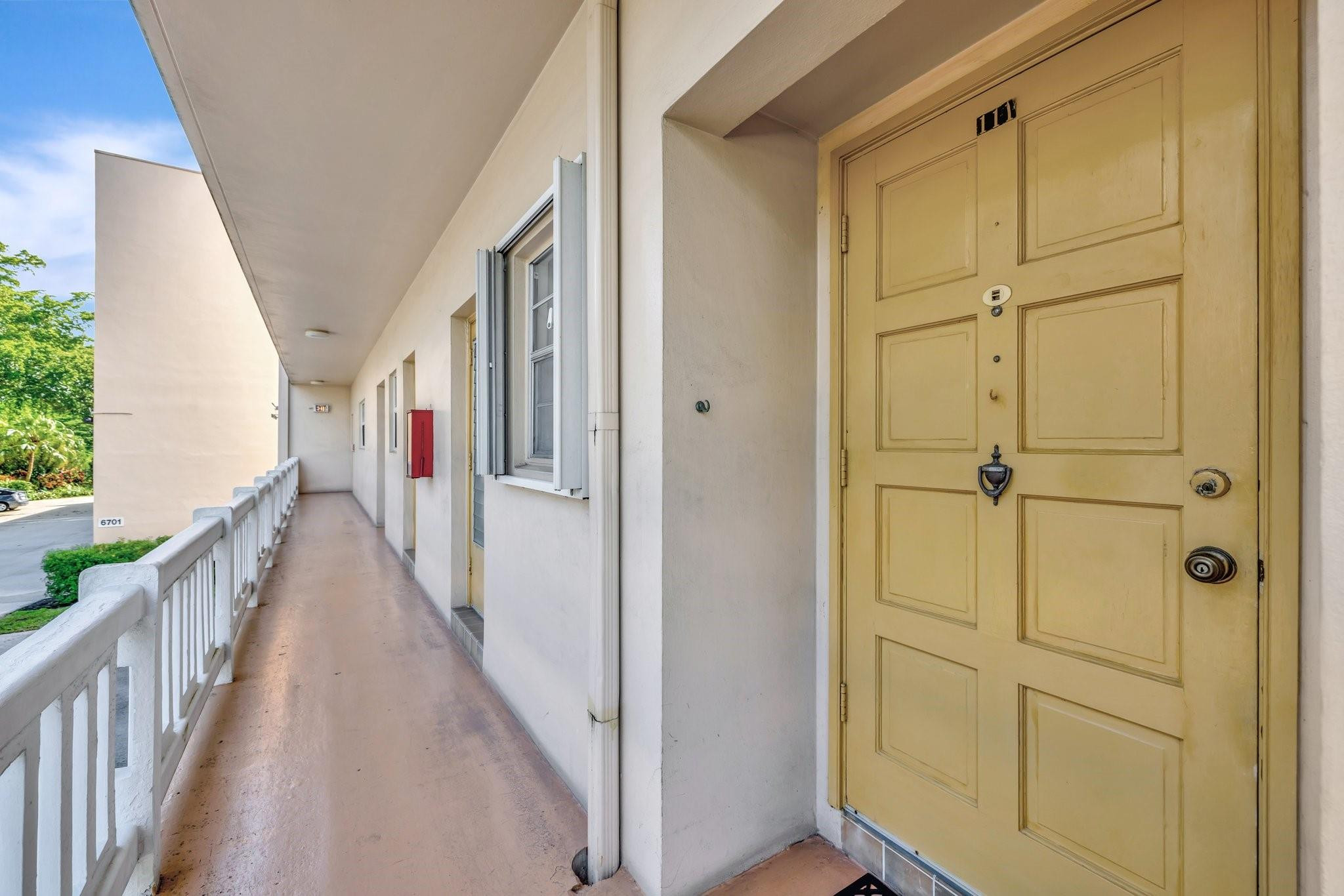 6731 Cypress Road, Unit 111 Plantation, FL 33317 - Photo 25 of 37 Photo 25