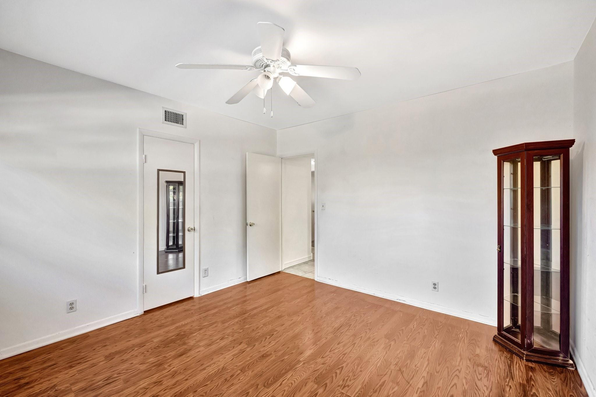 6731 Cypress Road, Unit 111 Plantation, FL 33317 - Photo 33 of 37 Photo 33