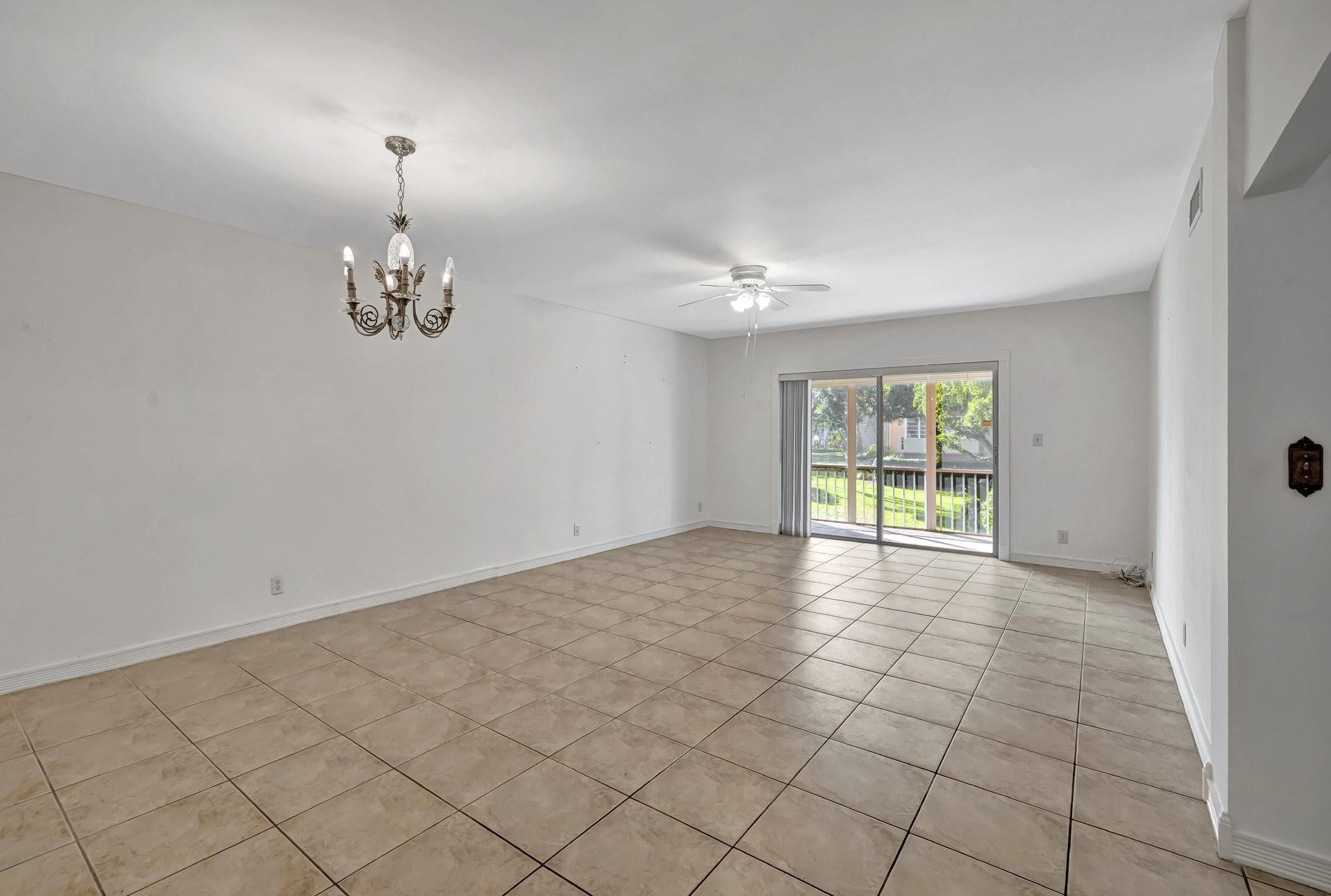 6731 Cypress Road, Unit 111 Plantation, FL 33317 - Photo 7 of 37 Photo 7