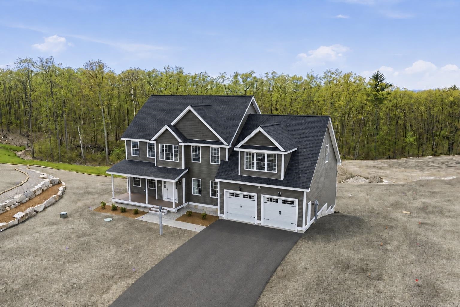 52 Daniel Road Derry, NH 03038 - Photo 2 of 35