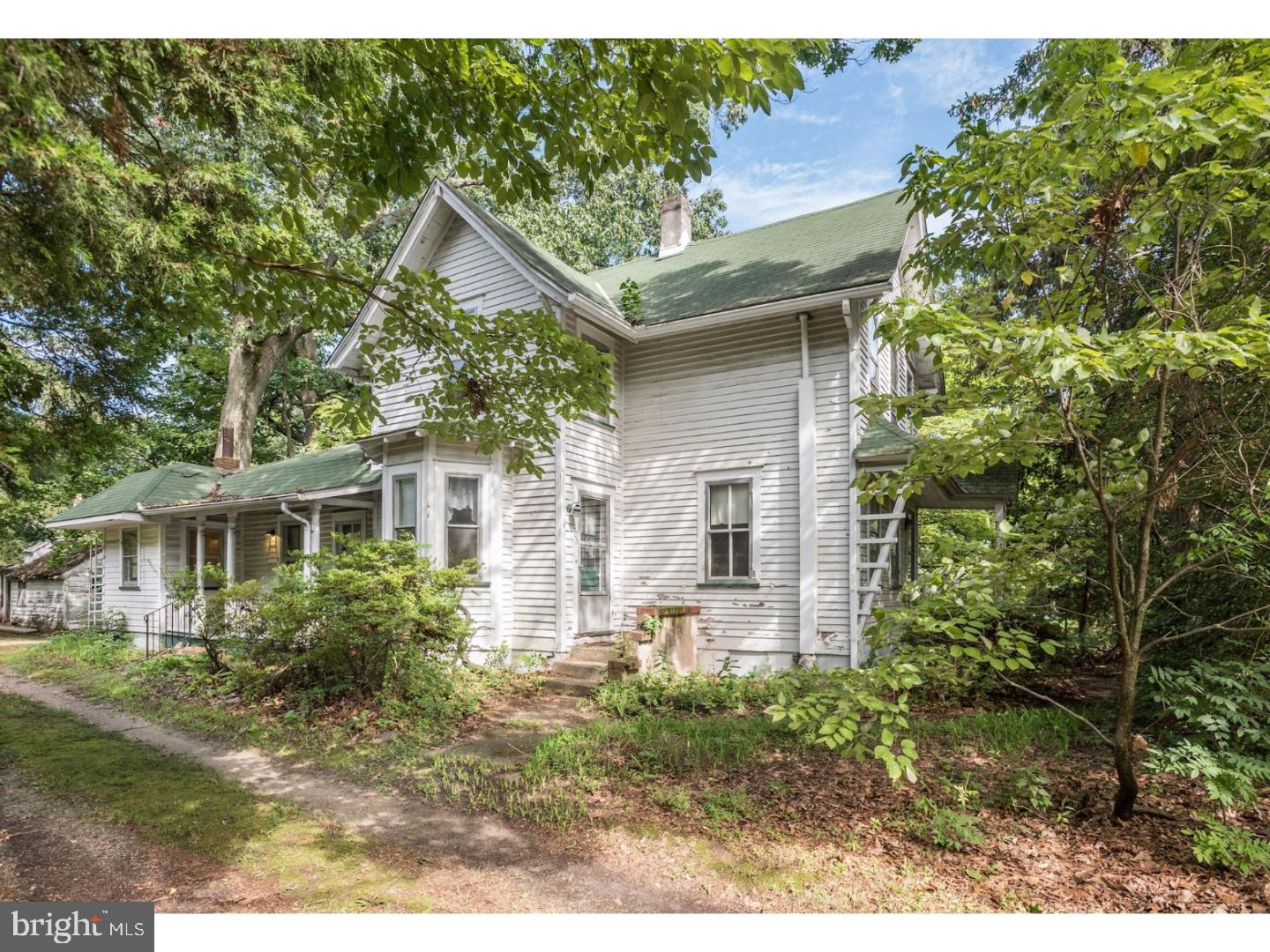 1405 Bridgeboro Road Edgewater Park, NJ 08010 - Photo 16 of 17 Exterior