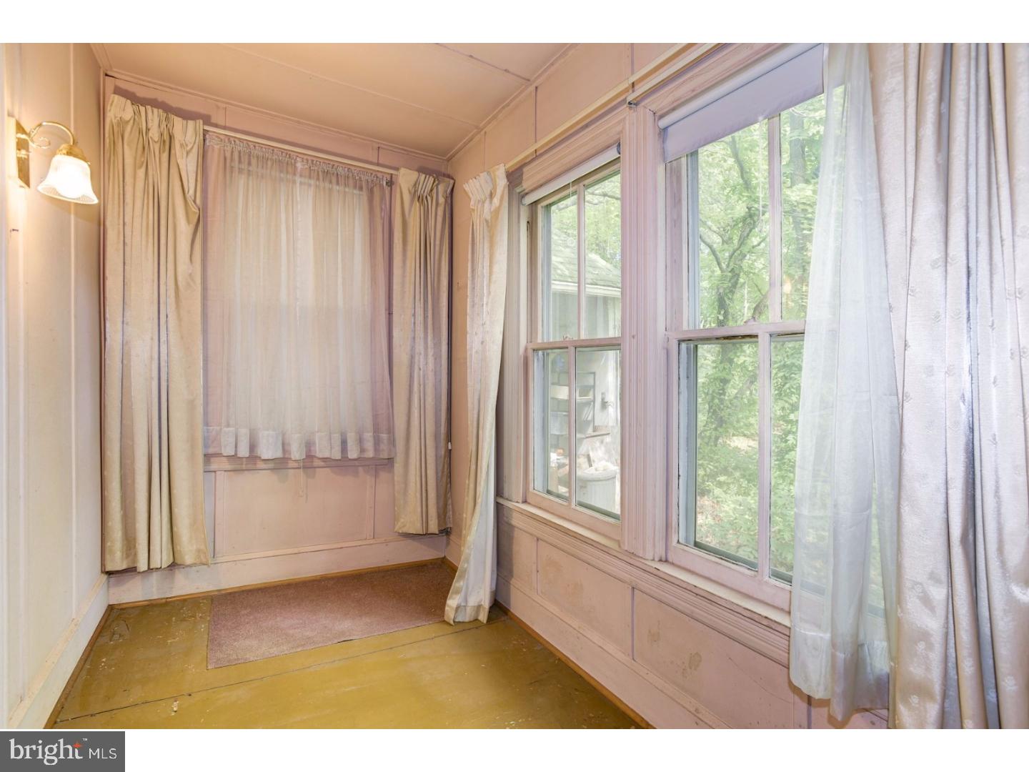 1405 Bridgeboro Road Edgewater Park, NJ 08010 - Photo 10 of 17 Bonus Room