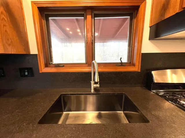 $275,000 | 706 Rose Drive, Newburgh, IN 47630