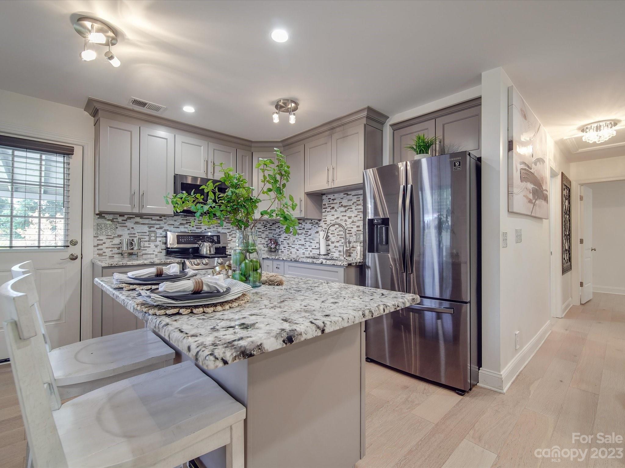 4709 Springview Road Charlotte, NC 28213 - Photo 3 of 31 Gallery Image 3