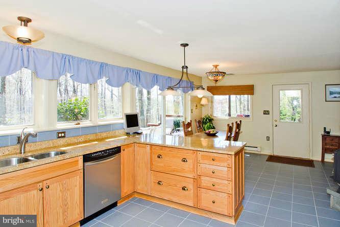 13221 Highland Road Highland, MD 20777 - Photo 24 of 30 Kitchen