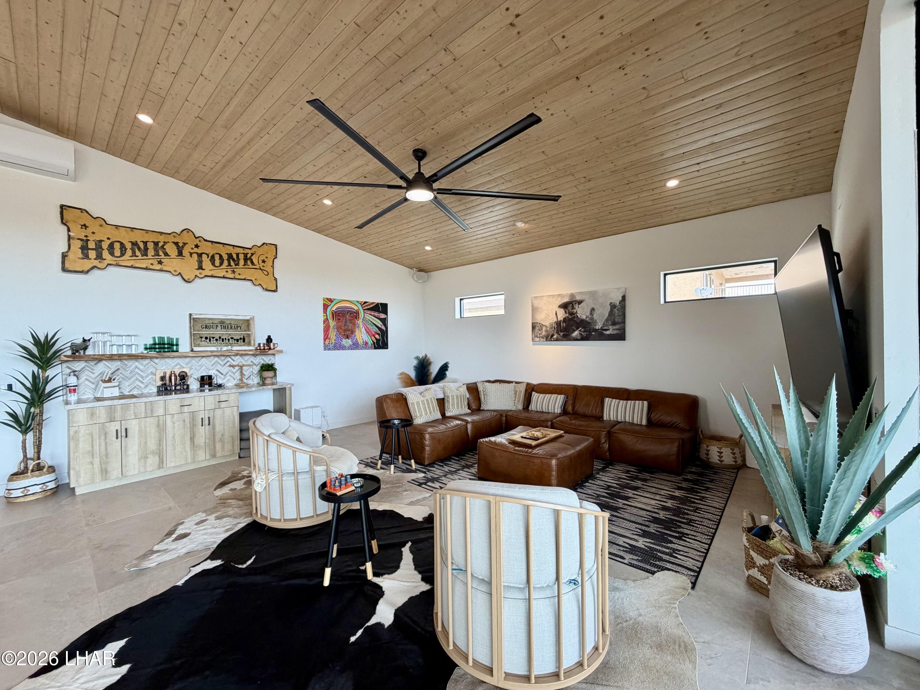 48963 Riviera Place Ehrenberg, AZ 85334 - Photo 11 of 58 a living room with furniture