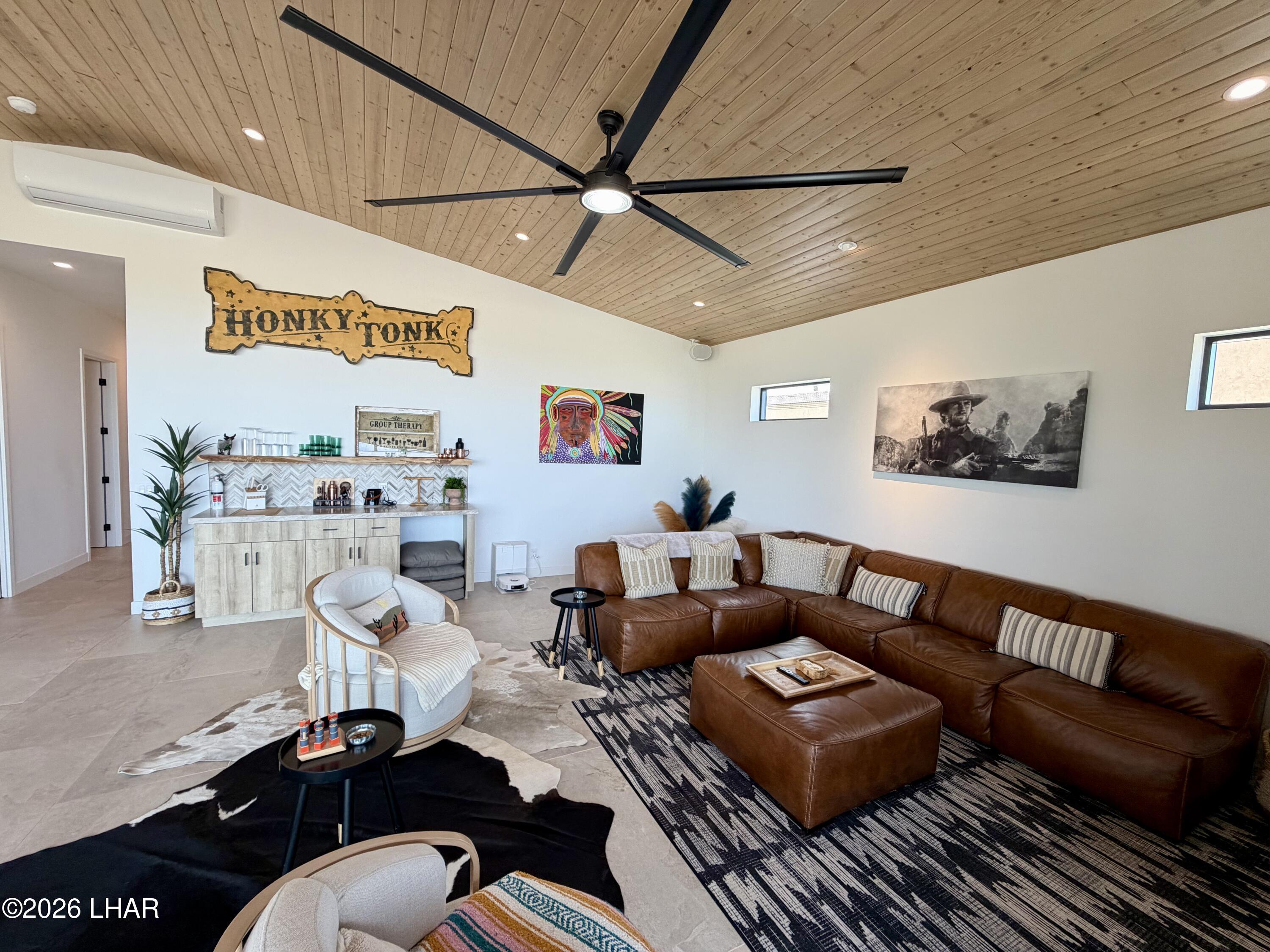 48963 Riviera Place Ehrenberg, AZ 85334 - Photo 14 of 58 a living room with furniture