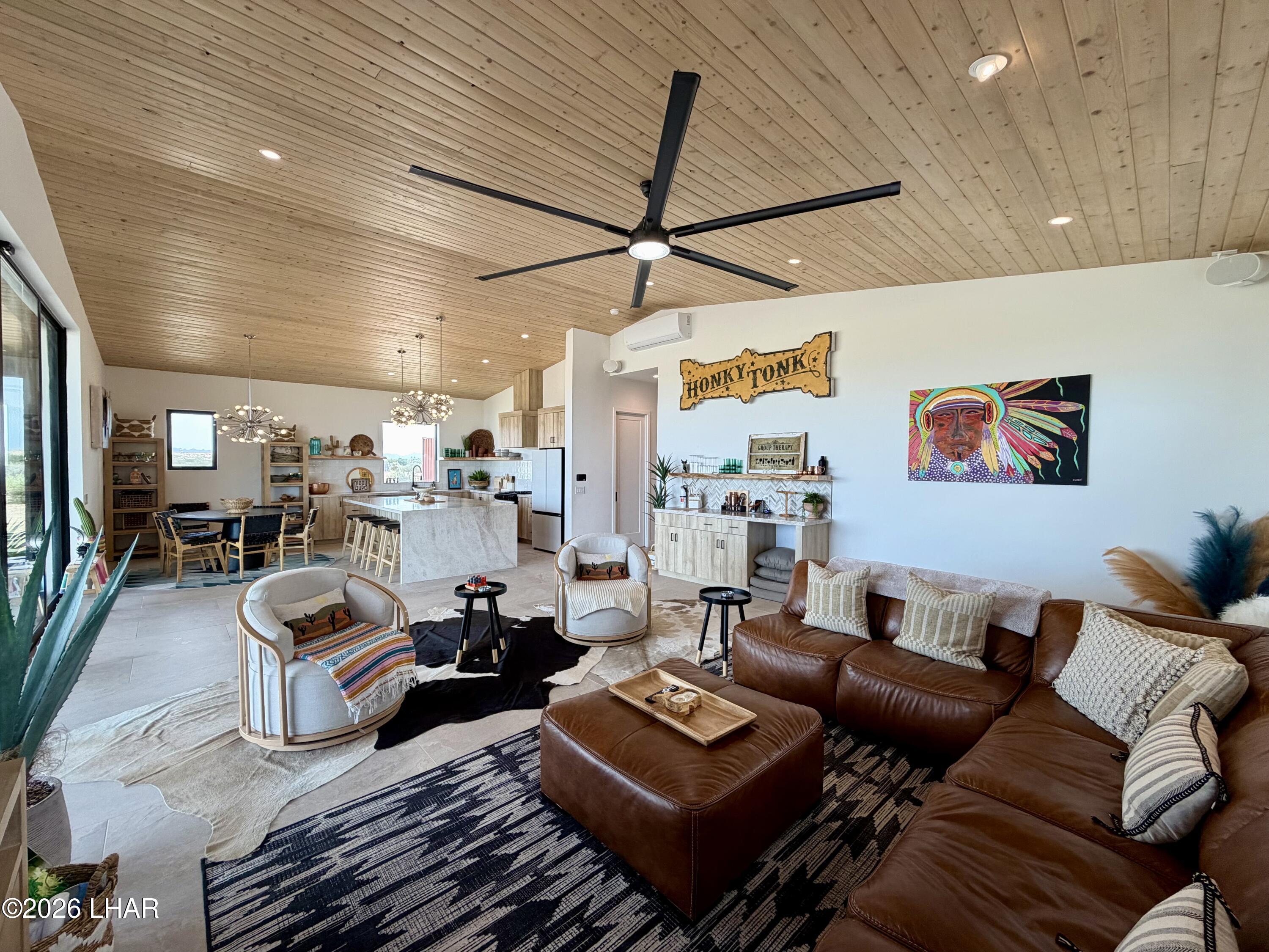 48963 Riviera Place Ehrenberg, AZ 85334 - Photo 15 of 58 a living room with furniture