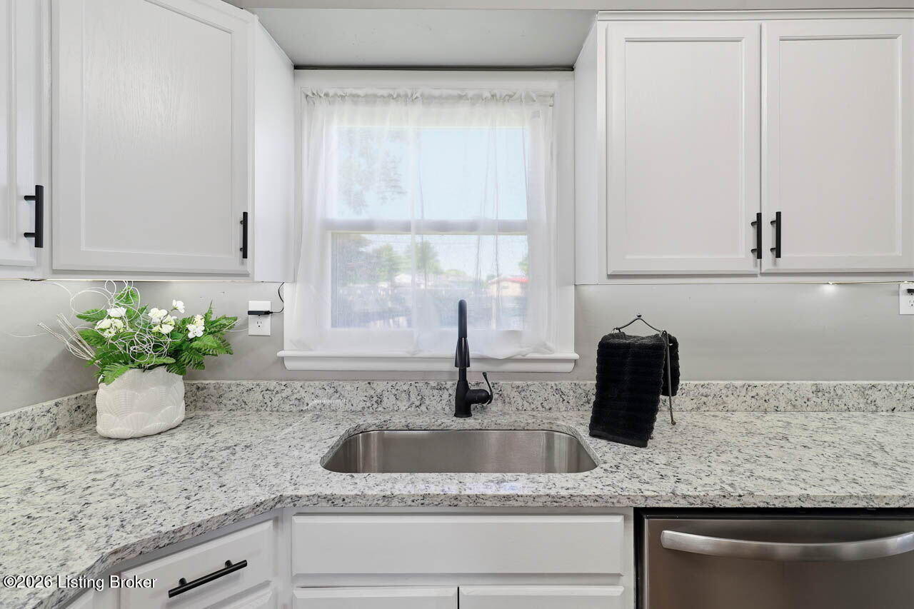 2300 Zoneton Road Shepherdsville, KY 40165 - Photo 25 of 54 Kitchen