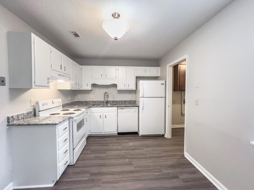 101 Timber Lane, Unit B Summerville, SC 29485 - Photo 7 of 15 101 b 11