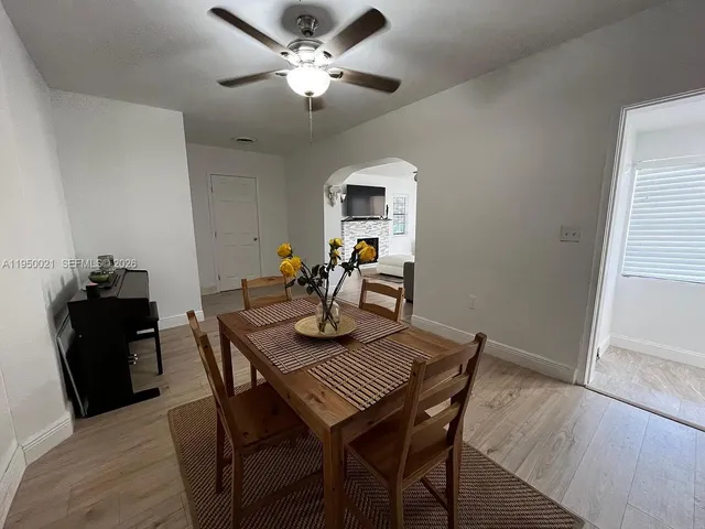 $2,750 | 2049 Southwest 60th Court, Unit 1, Miami, FL 33155