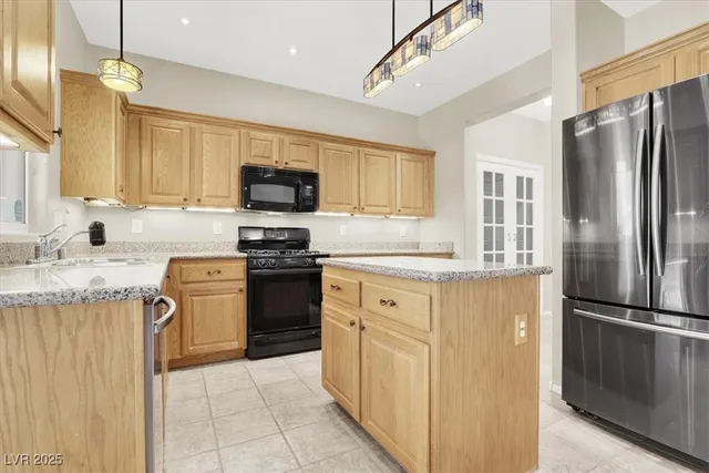 $2,195 | 636 Pacific Cascades Drive, Henderson, NV 89012