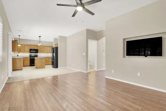 $2,195 | 636 Pacific Cascades Drive, Henderson, NV 89012