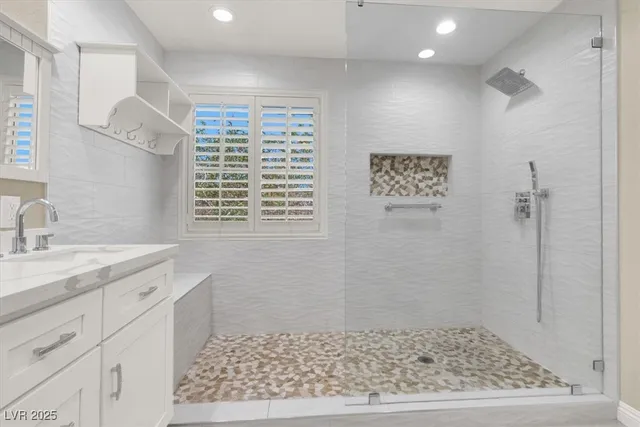 $2,195 | 636 Pacific Cascades Drive, Henderson, NV 89012