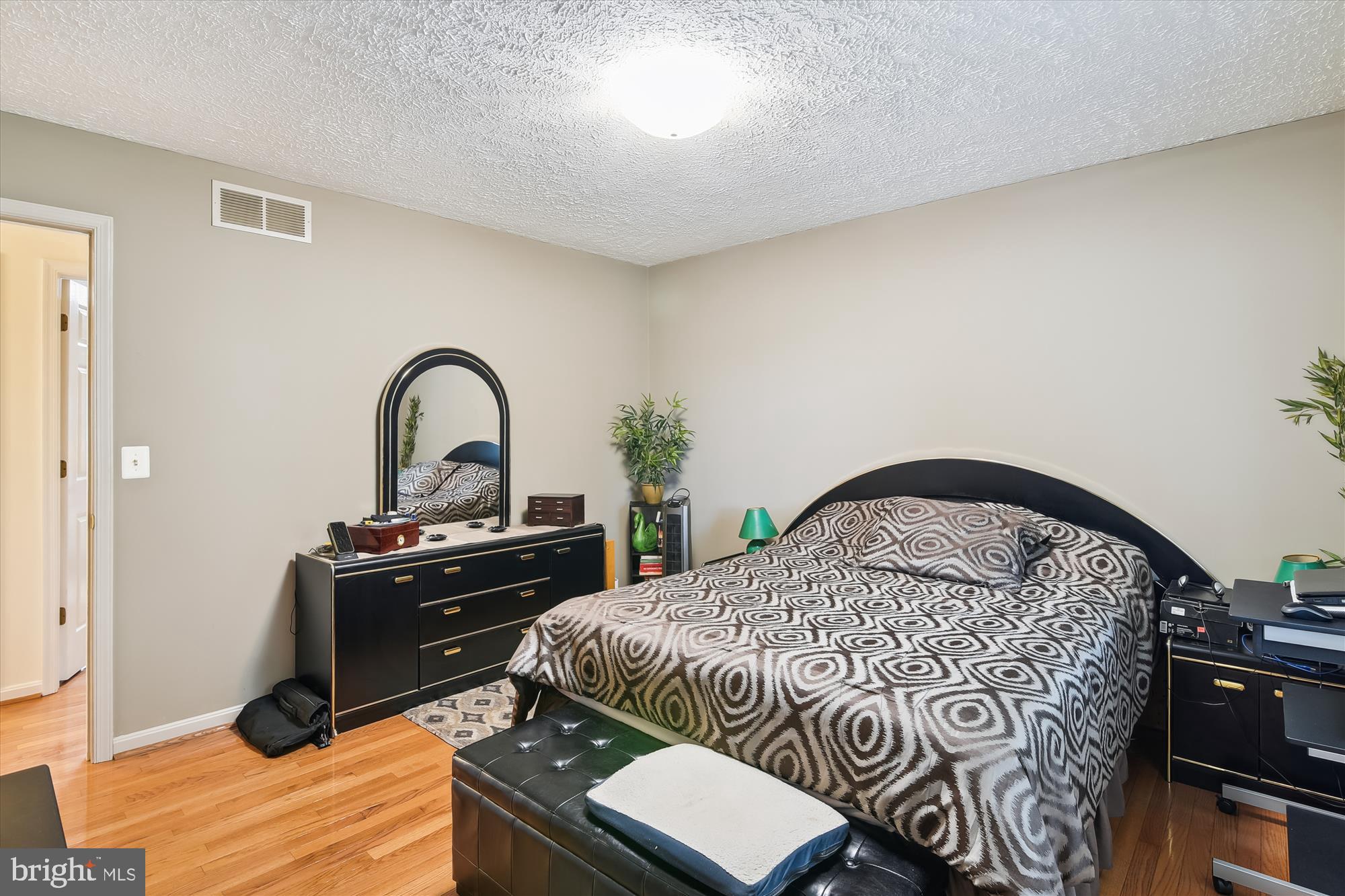 1283 Cape St Claire Road Annapolis, MD 21409 - Photo 15 of 62 Primary bedroom