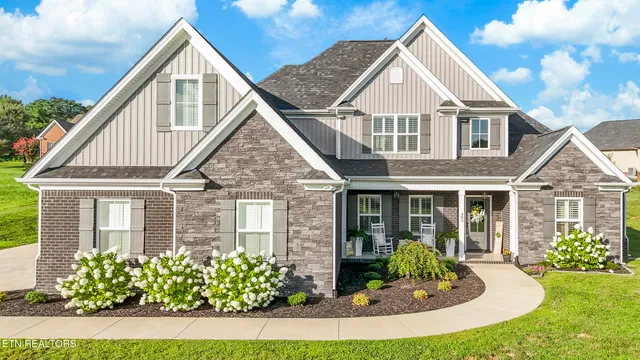 $679,000 | 403 Cummings Court, Morristown, TN 37814