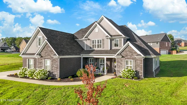 $679,000 | 403 Cummings Court, Morristown, TN 37814