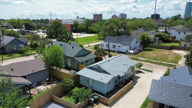 $180,000 | 711 Ford Street, Lake Charles, LA 70601