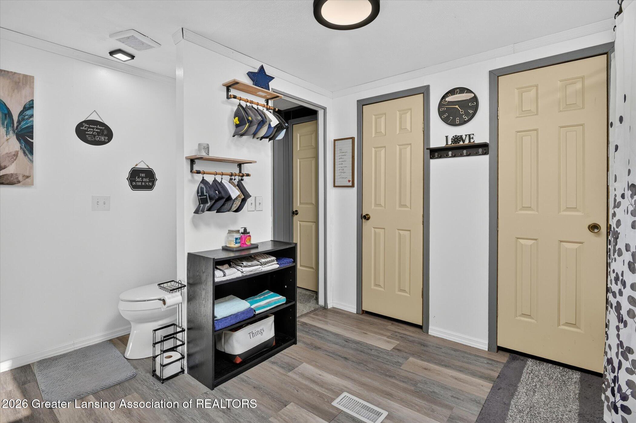 13998 Center Road Bath, MI 48808 - Photo 20 of 42 20-13998-Center-Rd-Windowstill