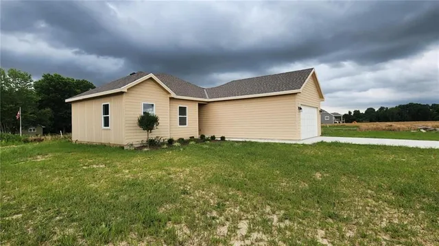 $304,000 | 1607 Al Ortolani Way, Pittsburg, KS 66762