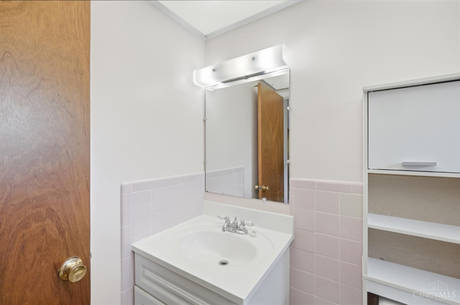 4455 Cloverhill Terrace Cincinnati, OH 45238 - Photo 40 of 78