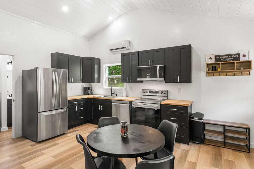 3160 Morrow Road Murphy, NC 28906 - Photo 41 of 67 Apartment Kitchen