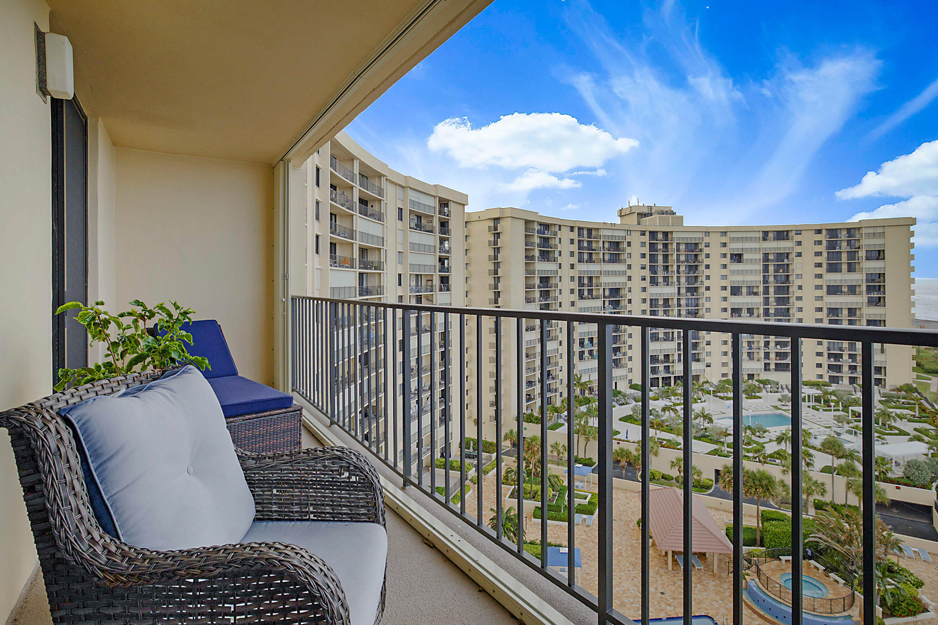 100 Ocean Trail Way, Unit 1003 Jupiter, FL 33477 - Photo 29 of 33 a view of balcony with furniture