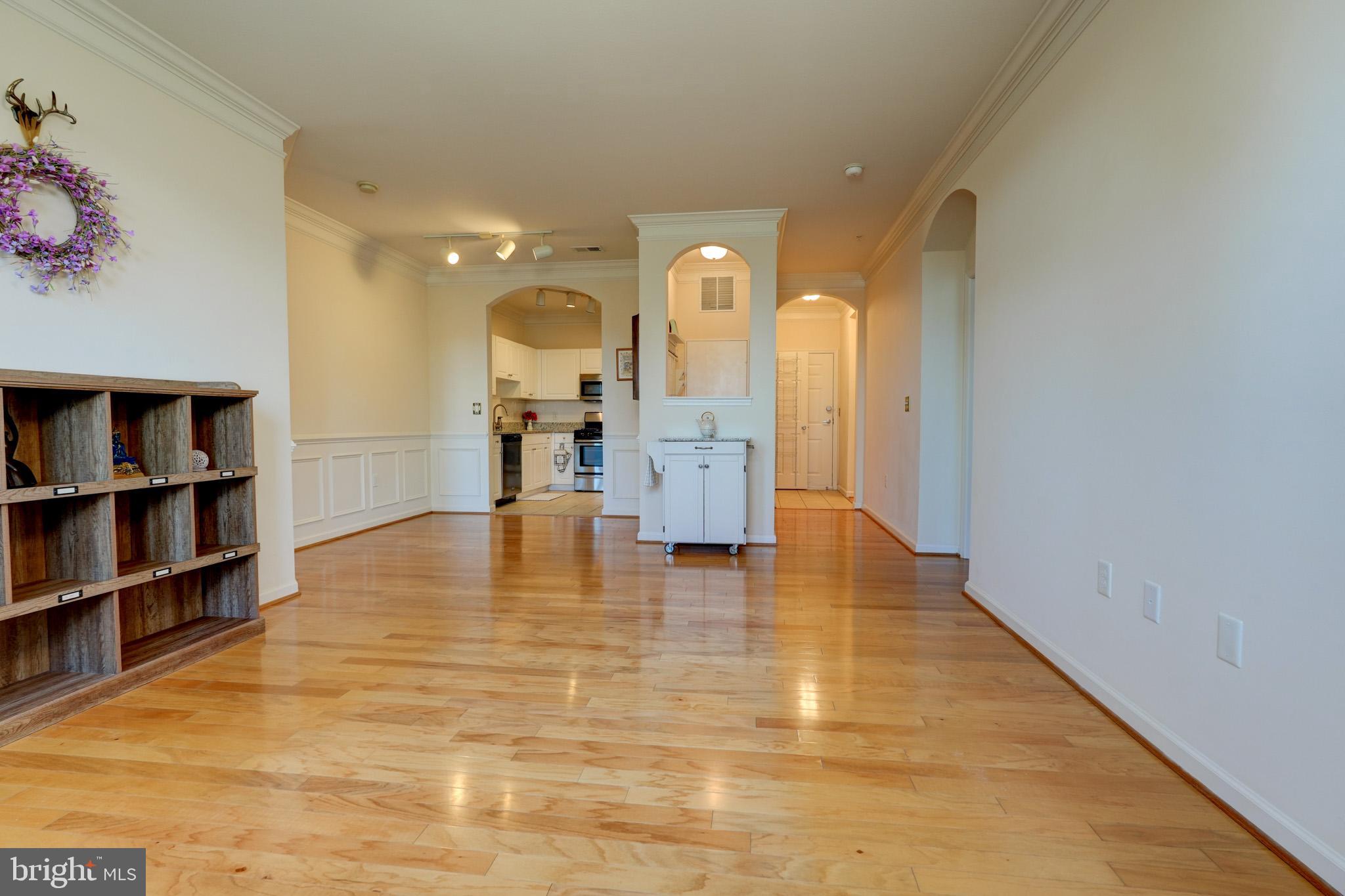 31 Booth Street, Unit 253 Gaithersburg, MD 20878 - Photo 3 of 61 Gallery Image 3
