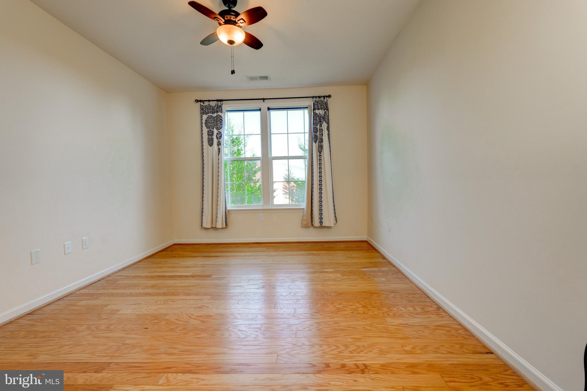 31 Booth Street, Unit 253 Gaithersburg, MD 20878 - Photo 33 of 61 Gallery Image 33