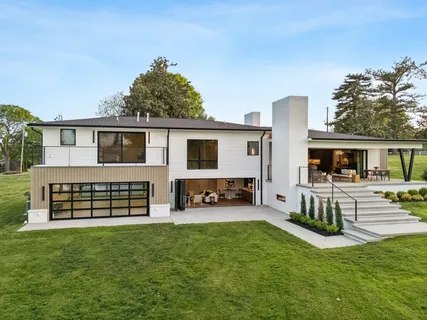 $3,200,000 | 103 Walnut Drive, Hendersonville, TN 37075
