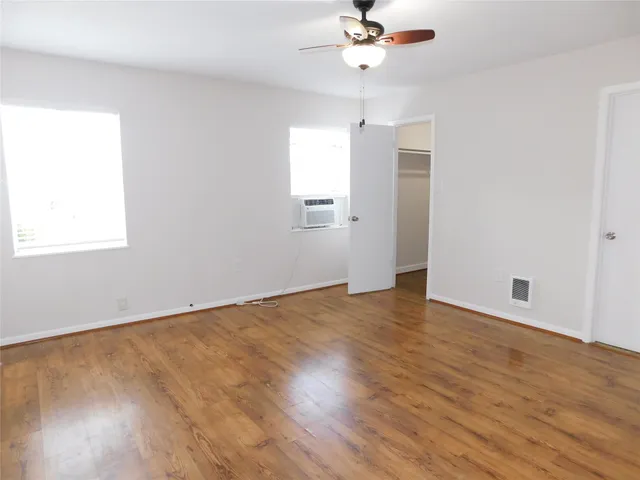 $1,320 | 537 Roscoe, Livingston, TX 77351