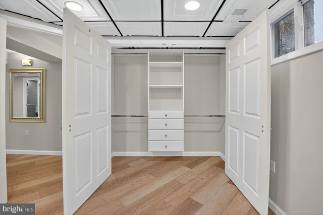 a view of walk in closet