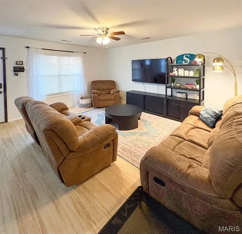 $181,900 | 712 West Oak Street, Dexter, MO 63841