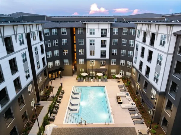 $1,155 | 501 West Waugh Street, Unit A2, Dalton, GA 30720