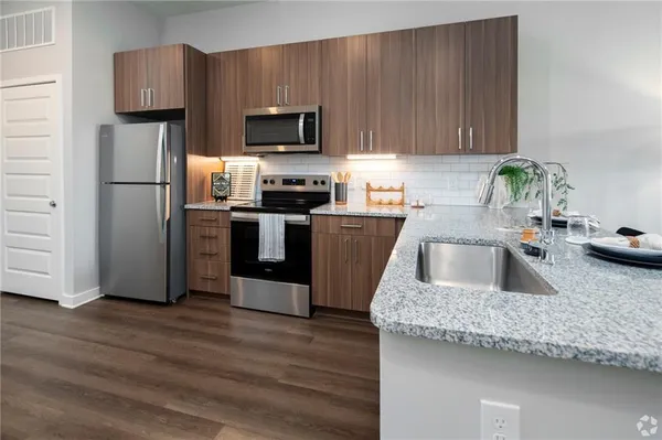 $1,155 | 501 West Waugh Street, Unit A2, Dalton, GA 30720