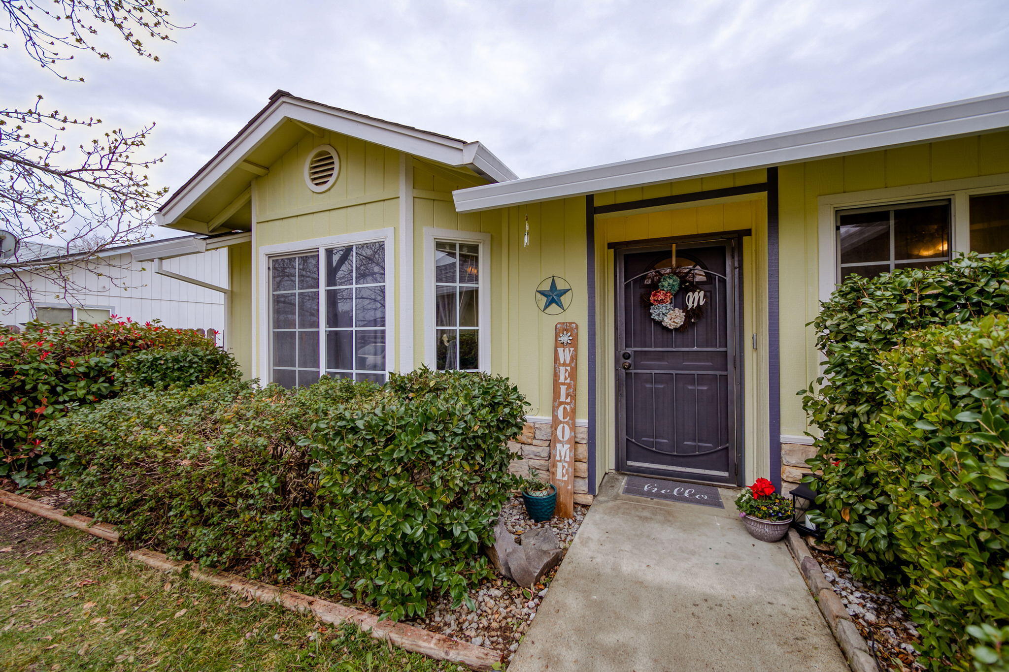 1922 Airstrip Road Redding, CA 96003 - Photo 1 of 33 Front of House