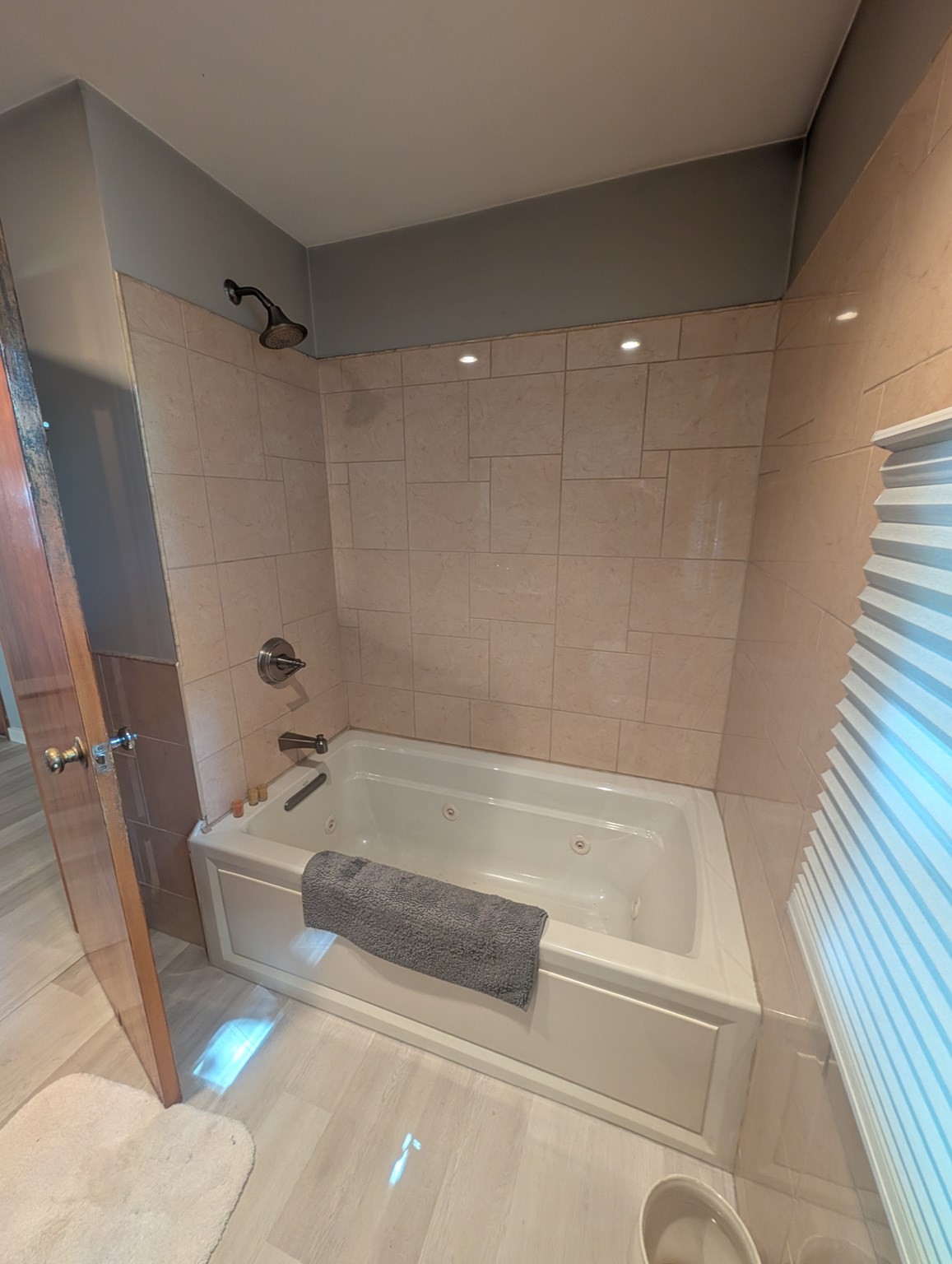 192 Ambrose Street Springfield, MA 01109 - Photo 7 of 36 Gallery Image 7