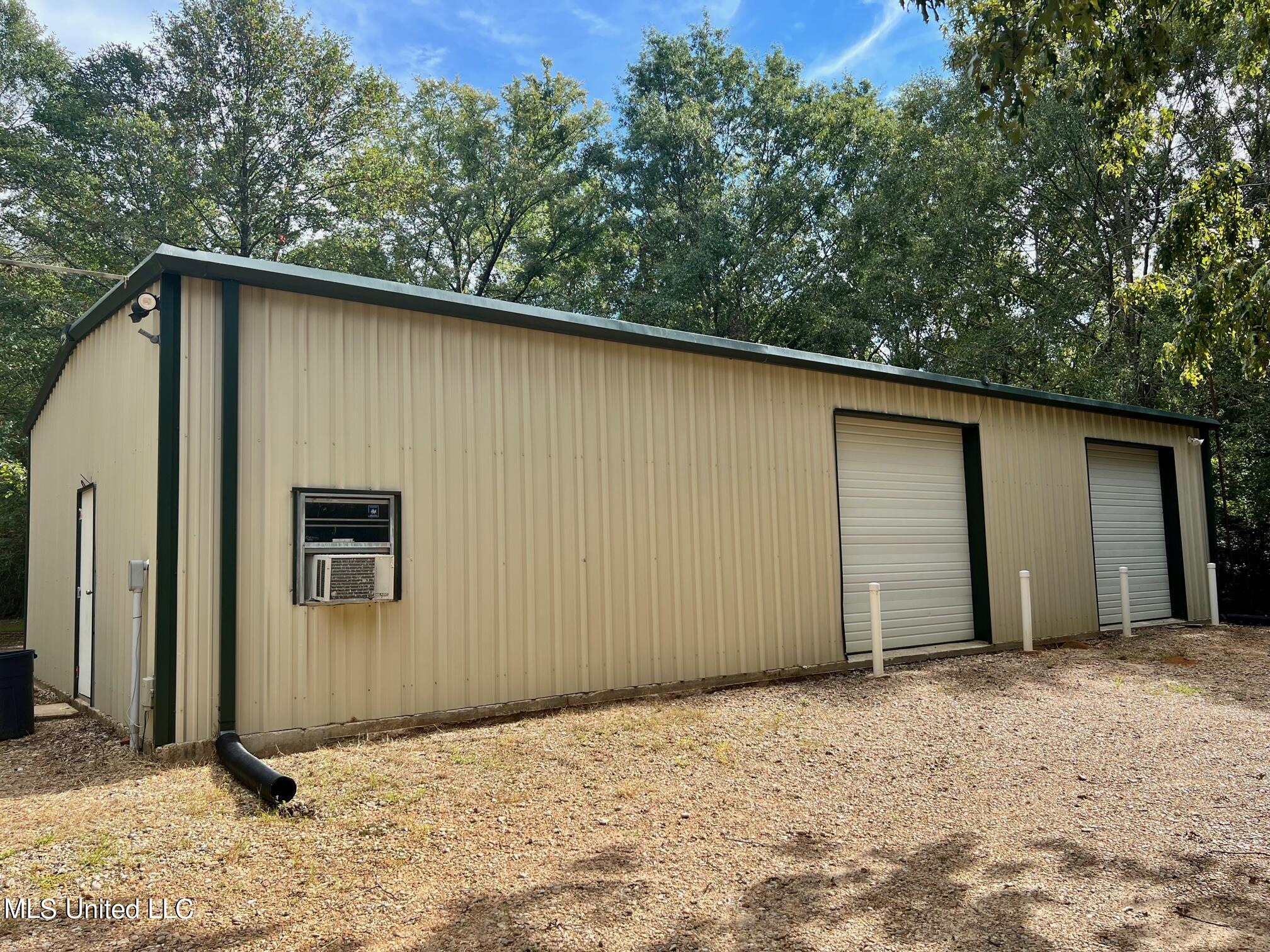 277 Stout Road Canton, MS 39046 - Photo 12 of 42 IMG_9588