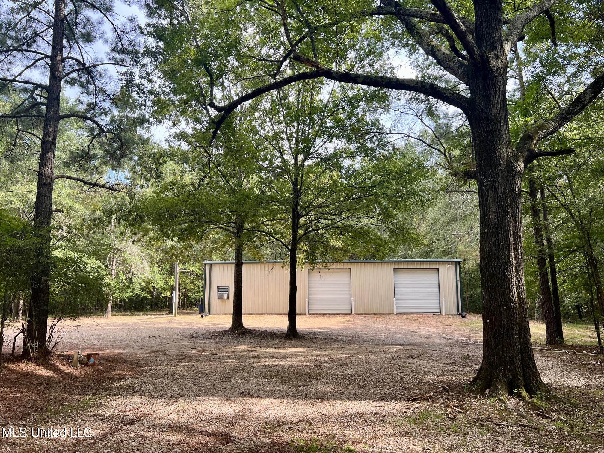 277 Stout Road Canton, MS 39046 - Photo 15 of 42 IMG_9591
