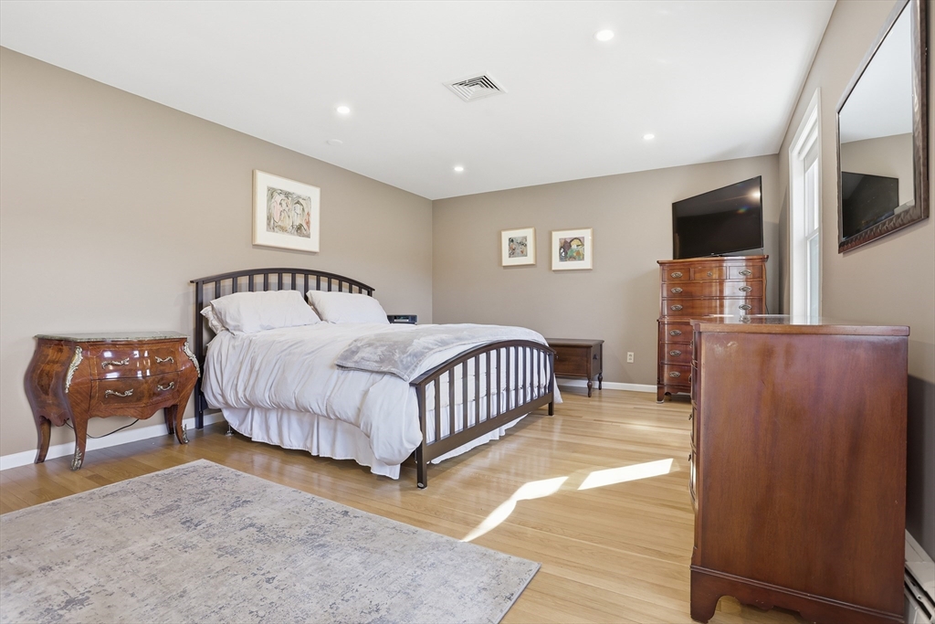 18 Brian Road Chelmsford, MA 01824 - Photo 14 of 35