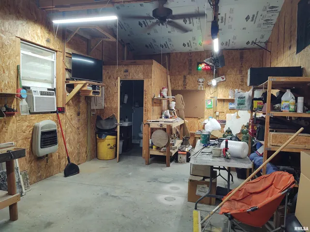 $399,900 | 1640 Pleasant Ridge Road, Vienna, IL 62995