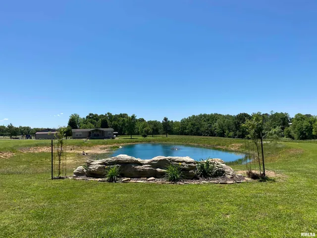 $399,900 | 1640 Pleasant Ridge Road, Vienna, IL 62995