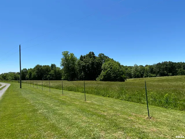 $399,900 | 1640 Pleasant Ridge Road, Vienna, IL 62995