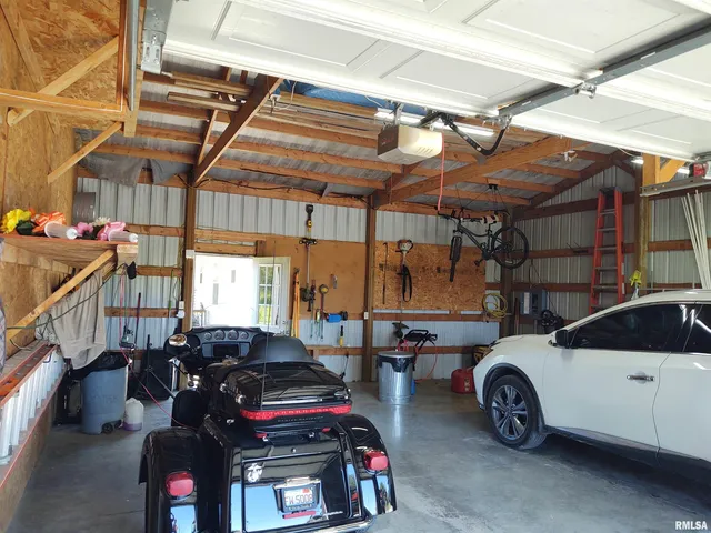 $399,900 | 1640 Pleasant Ridge Road, Vienna, IL 62995