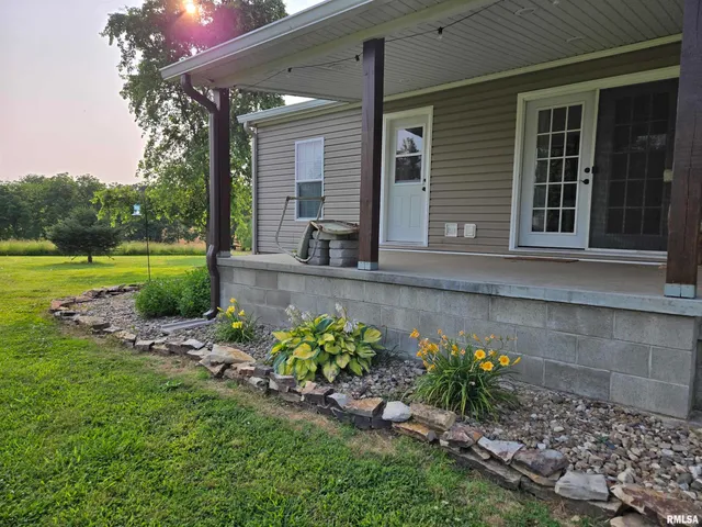 $399,900 | 1640 Pleasant Ridge Road, Vienna, IL 62995
