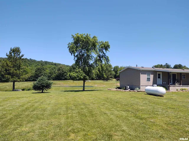 $399,900 | 1640 Pleasant Ridge Road, Vienna, IL 62995