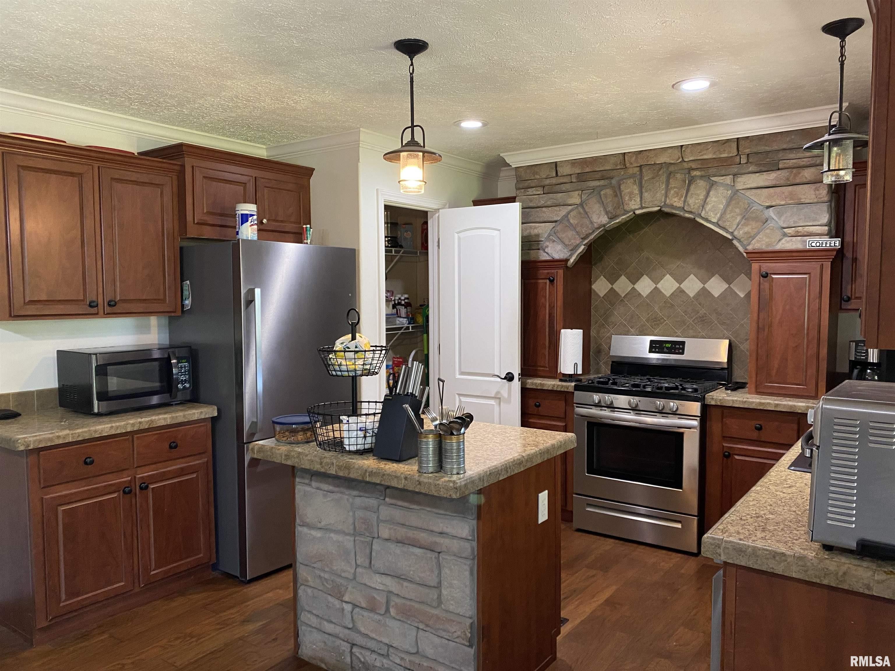 1640 Pleasant Ridge Road Vienna, IL 62995 - Photo 8 of 82